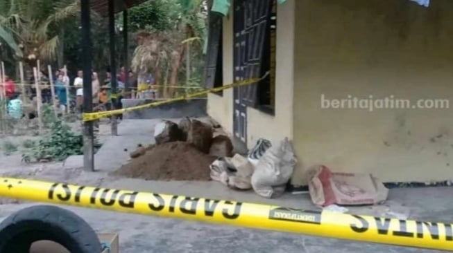 7 Fakta Mengerikan Kerangka Perempuan Dicor di area dalam Blitar: Warga Curigai Gelagat Suami