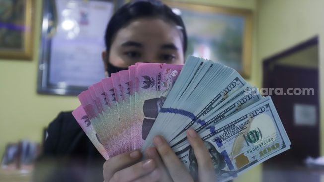 Kurs Rupiah Hari Ini Tembus Rp15.541 per Dolar AS, Melemah Tipis dari Sebelumnya