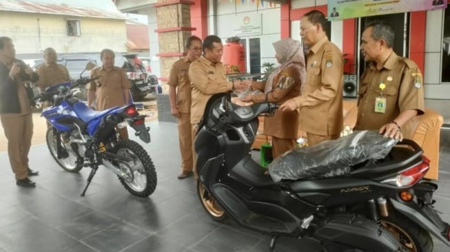 otoritas Daerah pada Kalimantan Barat Dapat Bingkisan Sepeda Motor Operasional, Ini adalah adalah Alasan Yamaha WR155R Jadi Pilihan