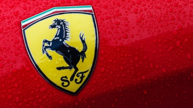 Waspada Bikin Modifikasi Mobil Mirip Ferrari, Bahaya Siap Mengintai Pemilik