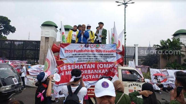 Kaleidoskop Kepuasan 2023: Kontroversi UU Kesehatan, Didemo Nakes Tapi Didukung Penuh DPR kemudian Kemenkes