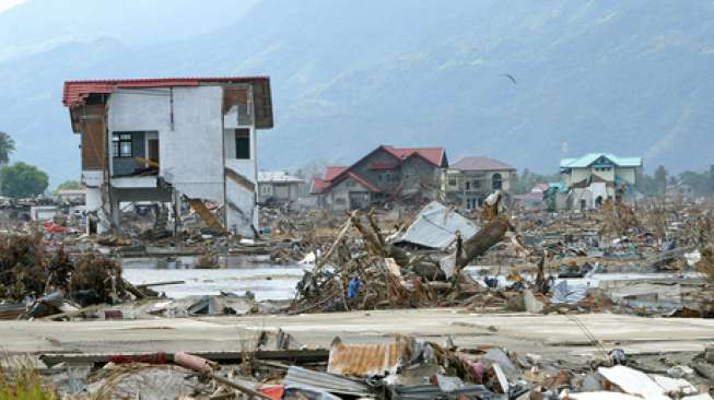 Berapa Jumlah Korban Jiwa Tsunami Aceh? Terjang 11 Negara, SBY Menangis