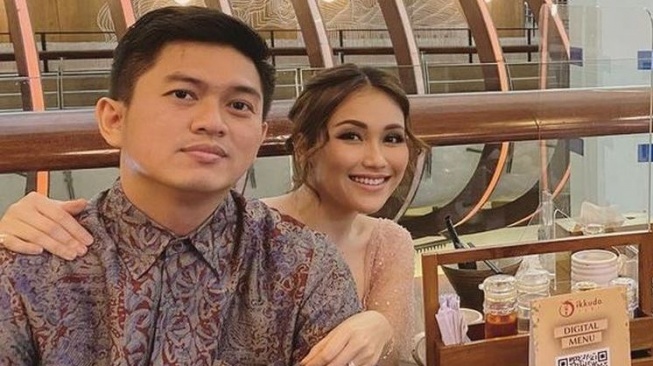 Adit Jayusman Kerja Apa? Profesi Mantan Calon Suami Ayu Ting Ting Mentereng Banget