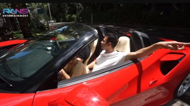 Segini Pendapatan Raffi Ahmad dari Youtube, Sebulan Bisa Beli Toyota Alphard