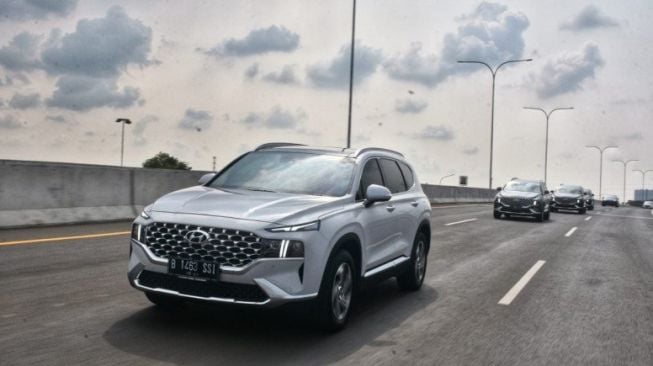 Hyundai Santa Fe dengan Bluelink Sudah Tersedia dalam di Indonesia