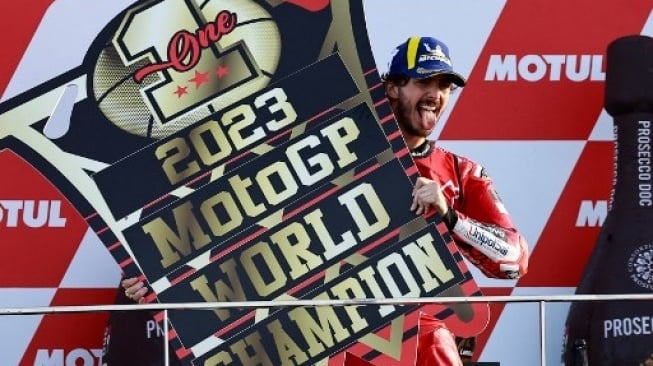 Pertahankan Gelar Juara Planet MotoGP, Francesco Bagnaia: Kami Pantas Mendapatkan Gelar Hal ini