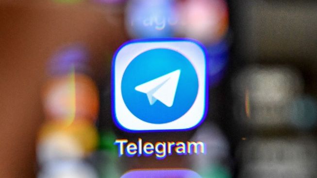 Cara Membuat juga Menggunakan Stiker Telegram