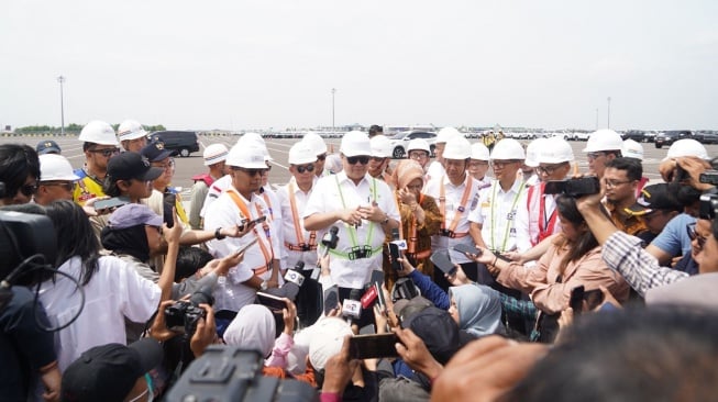 Airlangga Tinjau Pelabuhan Patimban kemudian Berharap Akan Menjadi Kawasan Penopang Industri