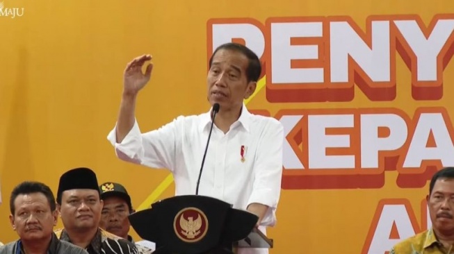 Jokowi Curhat Disemprot Masyarakat, Padahal Petani Senang Harga Gabah Naik