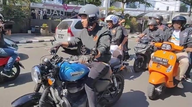 Gibran Motoran di tempat area Bandung, Marshel Widianto: Mas Motornya Ngalangin yang tersebut dimaksud Lain