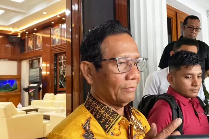 Enam Oknum TNI Jadi Tersangka Penganiayaan Relawan, Mahfud MD: Harus Diapresiasi