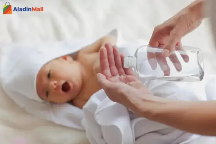 Manfaat Minyak Telon untuk Bayi, Menghangatkan Tubuh hingga Atasi Tantangan Pernapasan