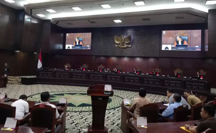 MK Tolak Uji Formil Syarat Usia Capres-Cawapres