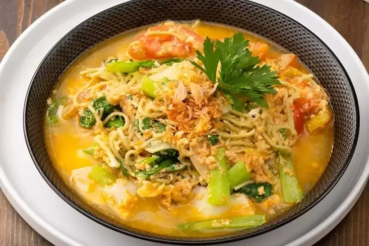 Resep Mi Nyemek Telur Tomat untuk Makan Malam, Pedas Nikmat juga Hangat