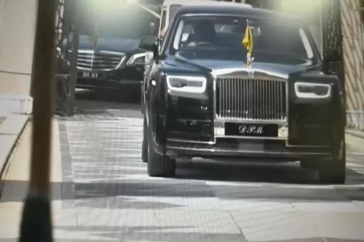 Super Mewah, Mobil Sultan Hassanal Bolkiah lalu Pangeran Abdul Mateen di area pada Acara Akad Nikah