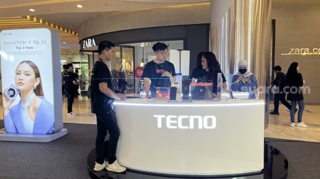 Tecno Bakal Pengenalan Phantom Ultimate, Smartphone Layar Gulung pada MWC 2024