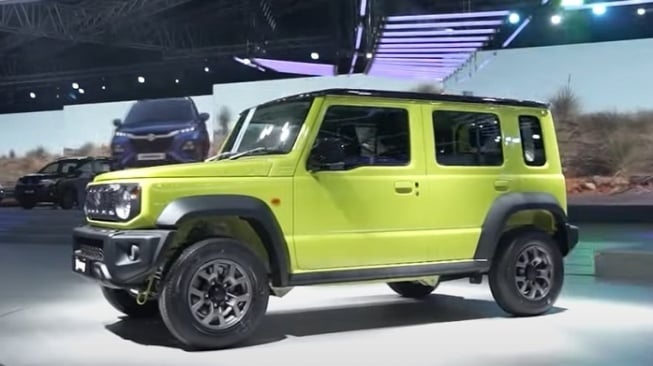 Harga Selisih Sempit dari Versi Pendek, Hal ini 5 Fakta Suzuki Jimny 5 Pintu