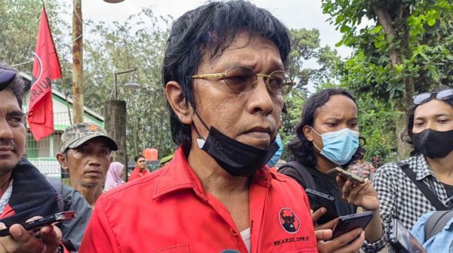 Sosok Ishak Parluhutan Napitupulu, Ayah Adian Napitupulu Bukan Orang Sembarangan!