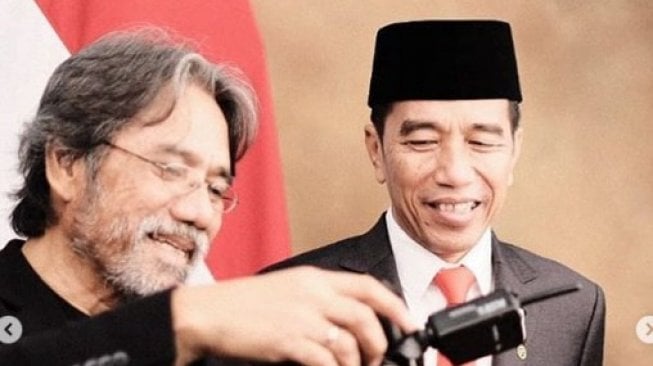 Jejak Darwis Triadi di dalam area Lingkaran Jokowi-Prabowo, Kini Dirujak Buntut Sindir Aksi Kamisan