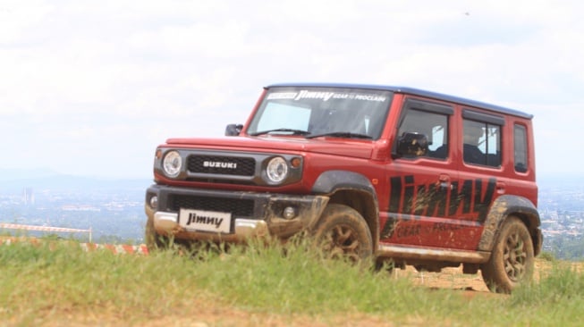 Tegas! SIS Ancam Pecat Sales yang digunakan Ketahuan Masih ‘Goreng’ Harga Suzuki Jimny 5 Pintu