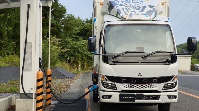 Peluncuran Truk Listrik Fuso eCanter pada pada Indonesia Hanya Tinggal Menunggu Waktu