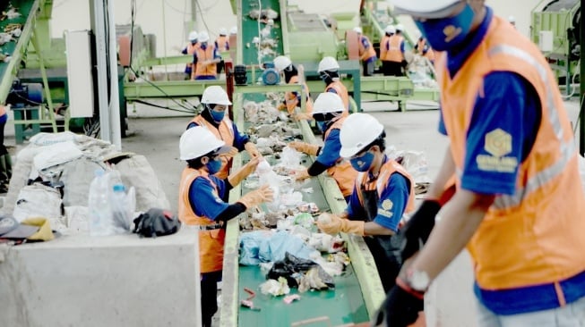 200 Ton Sampah di area tempat Gresik Diubah Jadi Bahan Bakar Alternatif Pengganti Batu Bara