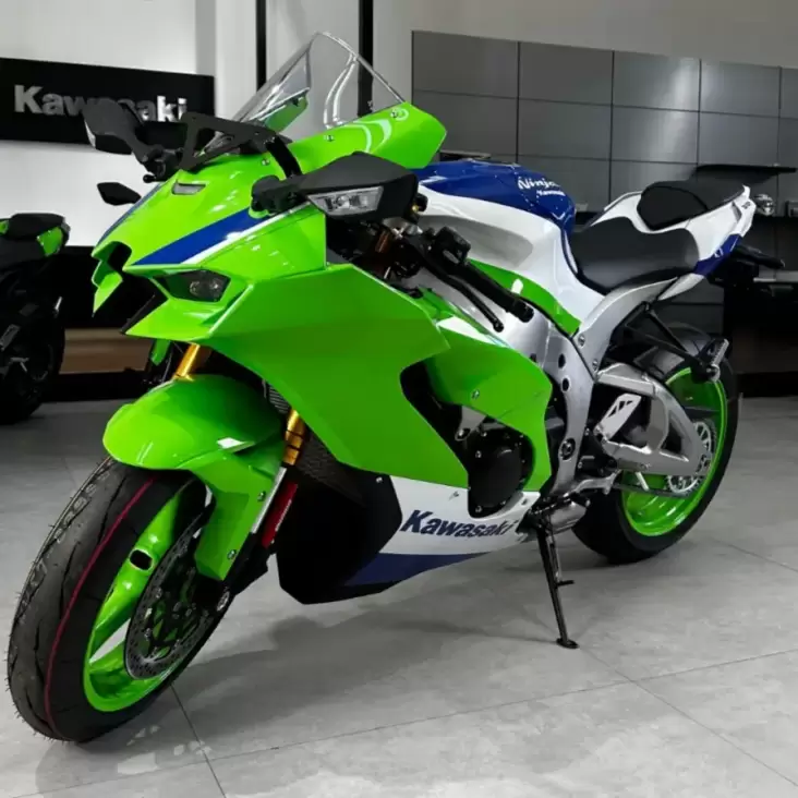 Kawasaki Ninja 40th Anniversary Series Resmi Hadir pada di Indonesia