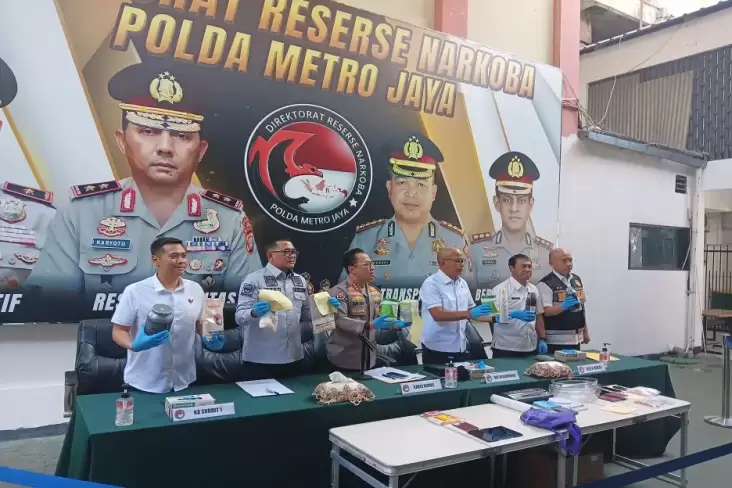 Selundupkan Kokain Cair, 2 WNA Portugal Ditangkap dalam tempat Bandara Soetta dan juga Bali