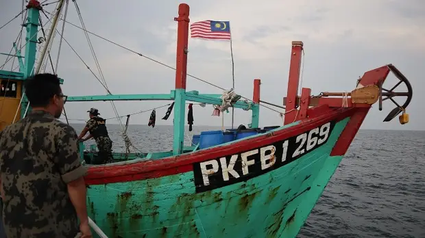 KKP Amankan Kapal Ikan Eksternal Negara Tanah Melayu di Selat Malaka