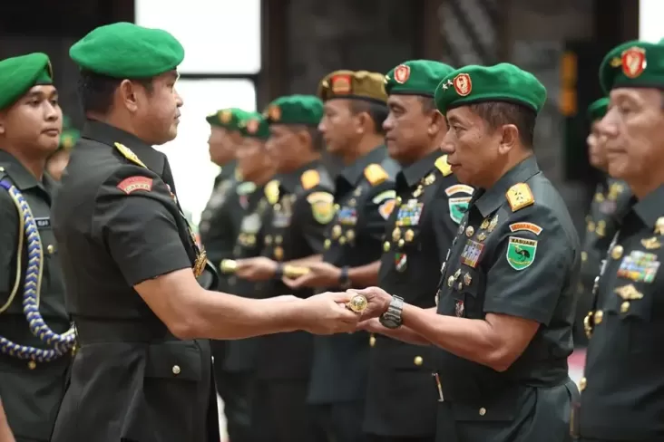 KSAD Pimpin Sertijab Tujuh Jabatan Vital di TNI AD, Pangdam hingga Danpussenarmed