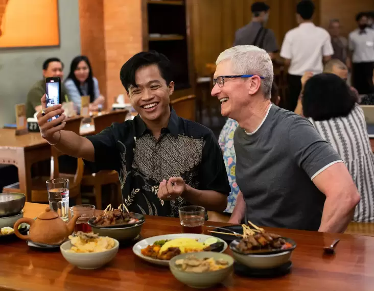 Profil Sofyan Pratama, Fotografer iPhone yang tersebut mana Temani Tim Cook Makan Sate