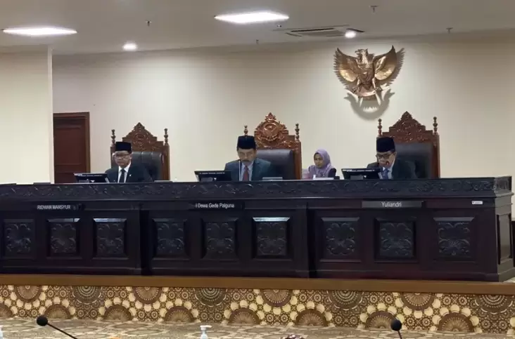 Soal Jabatan Ketua APHTN-HAN, MKMK Putuskan Guntur Hamzah Tak Terbukti Langgar Kode Etik