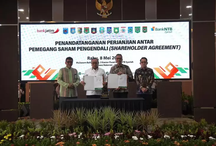 Bank Jatim Teken Shareholder Agreement dengan Pemprov NTB kemudian Bank NTB Syariah