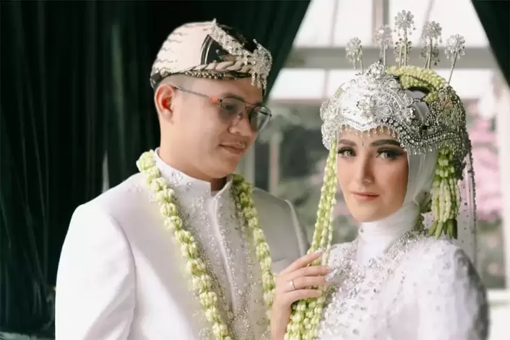 Nadya Mustika Rahayu juga Iqbal Rosadi Hapus Foto Kebersamaan pada pada Instagram Masing-Masing, Kenapa?