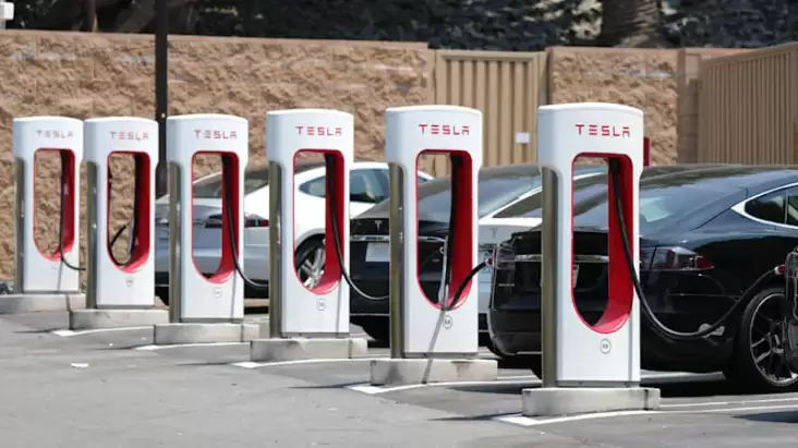 Tesla Panggil Kembali Karyawan yang mana Dipecat