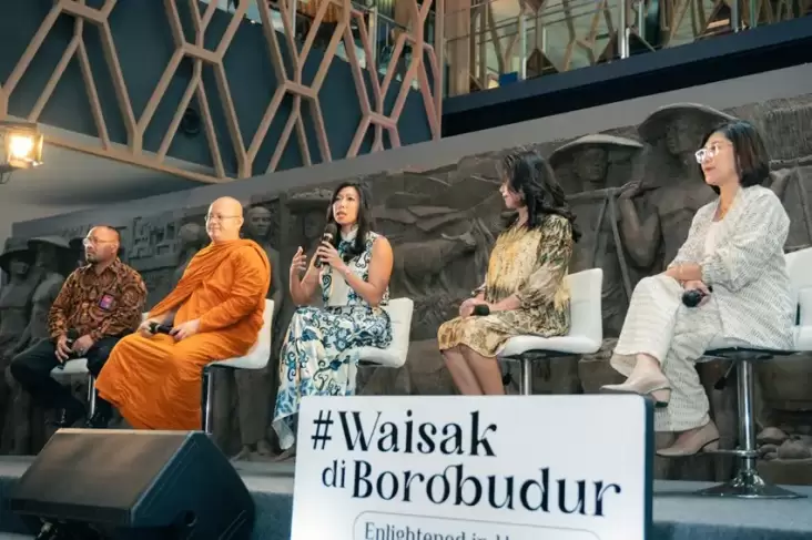 Waisak 2024 pada Candi Borobudur: Doa Bersama Umat Buddha untuk Keselarasan Planet