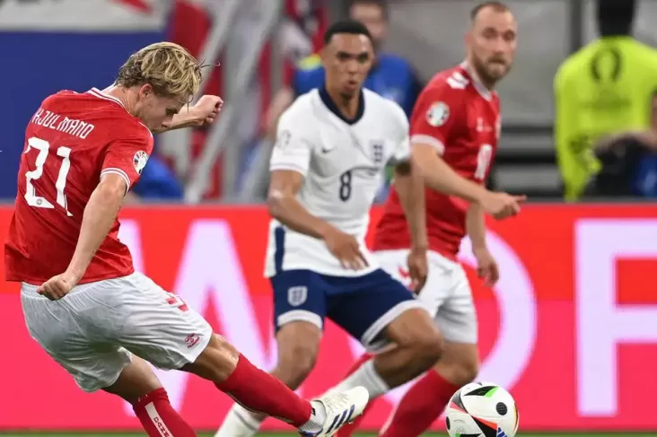 Hasil Euro 2024: Berbalas Gol pada Babak Pertama, Denmark vs Inggris 1-1