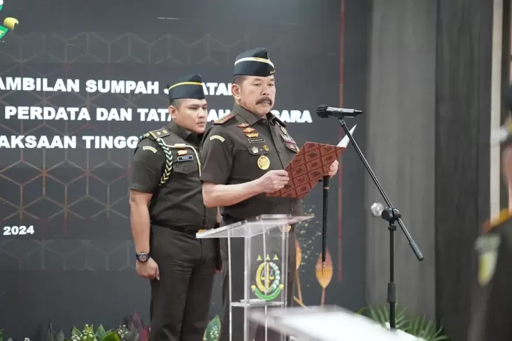 Lantik 6 Pejabat Baru, Jaksa Agung Ingatkan Penegakan Hukum dengan Hati dan juga Akal Baik