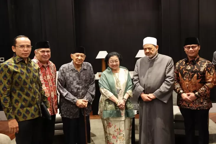 Megawati Bahas Isu Damai Bumi ketika Berkumpul Imam Besar Al Azhar