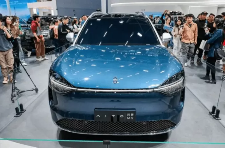 Mobil Berotak Teknologi Teknologi AI Buatan China Siap Meluncur pada area GIIAS 2024