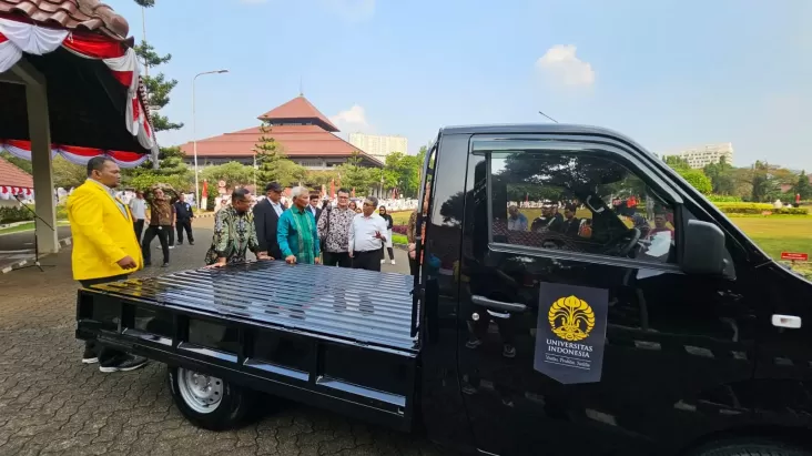 DFSK Sokon Beri Hibah Mobil untuk Asrama Universitas Indonesia